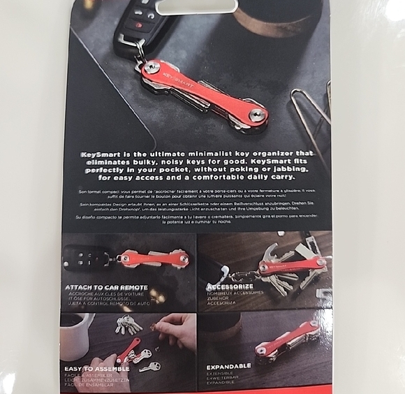 KeySmart Compact Key Holder - Red - Picture 3 of 3